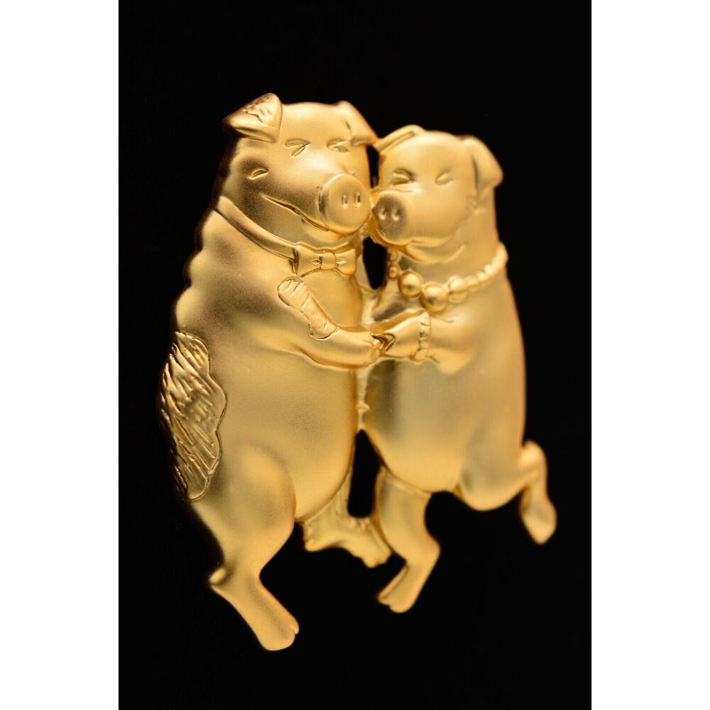 Vintage Pin Pig Brooch Brushed Gold Slow Dancing Lovers Husband Wife 80s BinA10 - Picture 3 of 12
